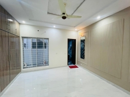 10 Marla Beautiful Modern Design Brand New House Available For Sale , Central Park Housing Scheme