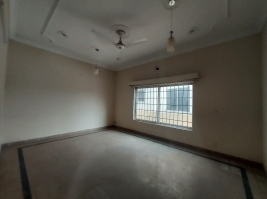 Kanal Upper Portion Available For RenT  , DHA Defence