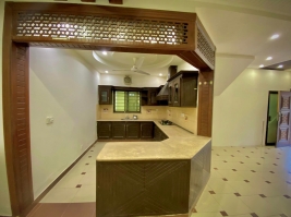 10 Marla House for Rent , Bahria Town Rawalpindi