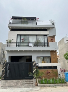 3 Marla Triple  Storey Beautiful House For Sale