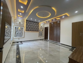 1 Kanal House for sale 