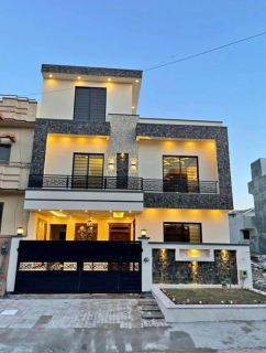 1 Kanal Brand new House for sale , G-13