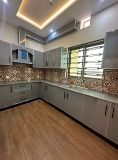  5 MARLA CORNER HOUSE AVAILABLE   FOR SALE, Regi Model Town