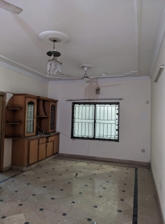 Kanal upper portion for rent in airport housing society sector 3, Airport Housing Society