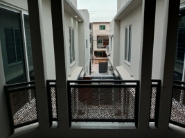 Triple Storey Duplex Houses for Sale, Gulraiz Housing Scheme