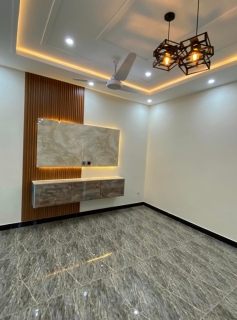 8 marla house for sale in G/16 islammabad , G-16