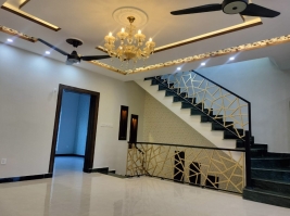 10 Marla Brand New Designer House For Sale , Bahria Town Rawalpindi