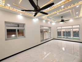 10 Marla Designer Villa for sale , DHA Defence