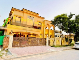 27 marla park face house available for sale in bahria town Rawalpindi phase 7, Bahria Town Rawalpindi