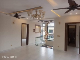 22.5 Marla House  For Sale In Bahria town Phase 8 Rawalpindi Secter F, Bahria Town Rawalpindi