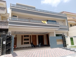 1 kanal Lavish House For Sale, Soan Garden