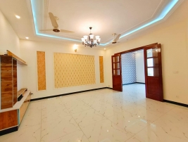 10 Marla House for Rent , Bahria Town Rawalpindi