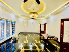 55 Marla Classical Important House With Beautiful Lown In GARDEN CITY ZONE.1, Garden Town