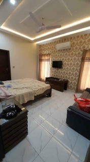 1 kanal Lavish House For Sale