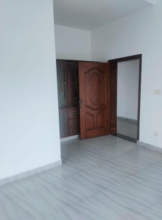 10 Marla uper portion avalible for rent in bahria town phase phase 5, Bahria Town Rawalpindi