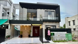 11 Marla Modern House For Sale in Bahria Town Lahore , Bahria Town