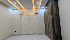 7.5 Marla Corner House For Sale in Gulshan E Lahore, Gulshan-e-Lahore