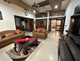 16 Marla Beautiful Villa For Sale, Cantt