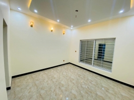 10 Marla House for sale , Bahria Town