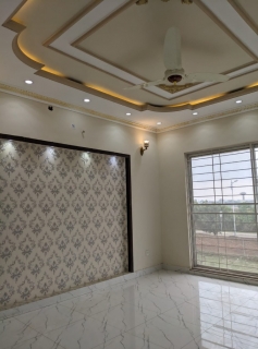 10 Marla House for rent , Bahria Town