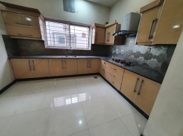 10 Marla House for rent , Bahria Town