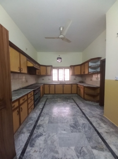 14 marla upper portion for rent , Airport Housing Society