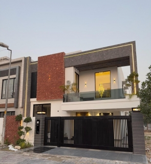 10.7 Marla Brand New House For Sale In Bahria Town Lahore Sector F, Bahria Town