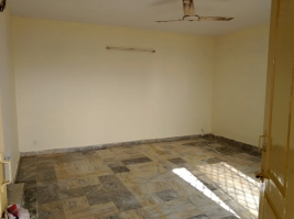 7 Marla 3rd floor house for rent , Satellite Town