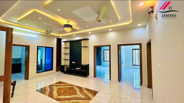 12 Marla New Luxury & Stylish House For Sale 