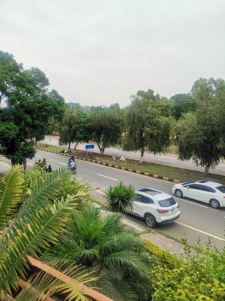 Main sumbal Road F 10/2 Islamabad