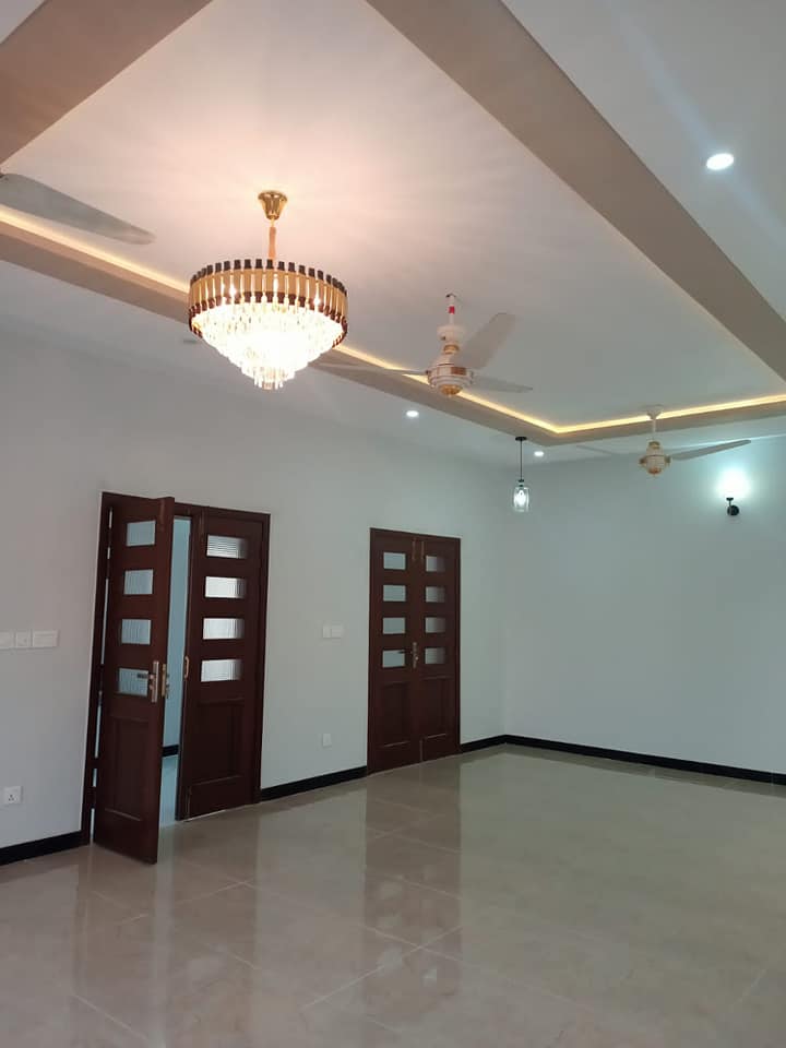 1 kanal  Portion Availble For Rent ln D H A  phase 2, DHA Defence