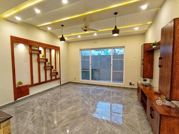 Beautiful 10 Marla  Brend New Double unit   Corner  For Sale, Bahria Town Rawalpindi