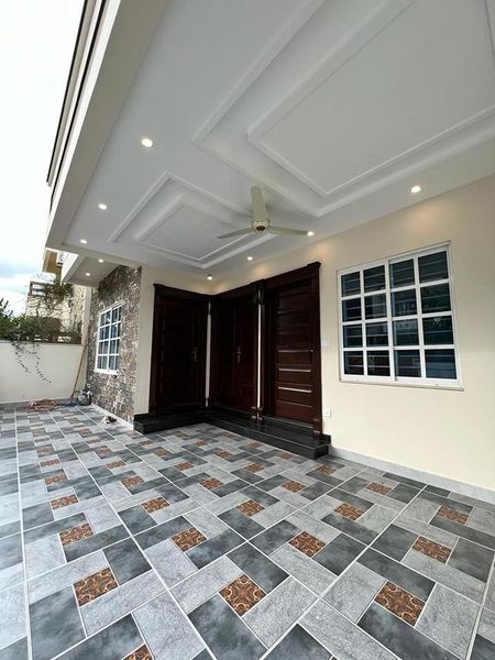 10 Marla corner House For Sale, G-13