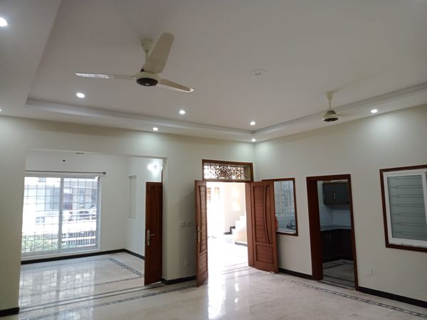 7 Marla Uper portion available for rent ghauri town phase 4B, Ghauri Town