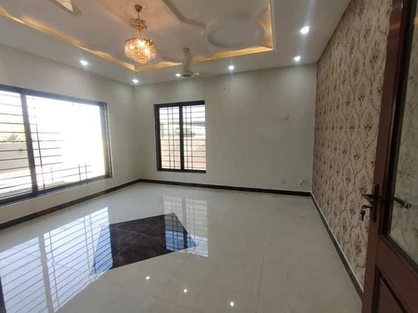 1 kanal  Portion Availble For Rent ln D H A  phase 2, DHA Defence