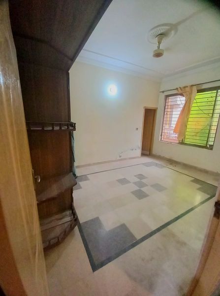 House For Rent 5 Marla Ground Portion * Location Wakeel Colney , Wakeel Colony