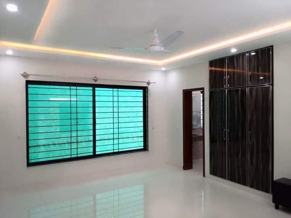 House available for Rent 1 kanal uper portion, DHA Defence