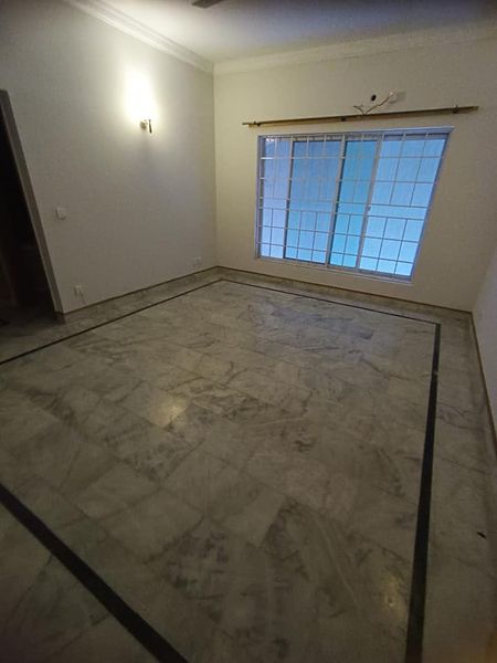 E11-4,  1 Kanal basement available for rent, E-11