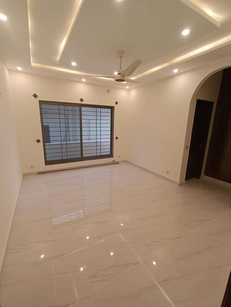 1 kanal  Portion Availble For Rent ln D H A  phase 2, DHA Defence