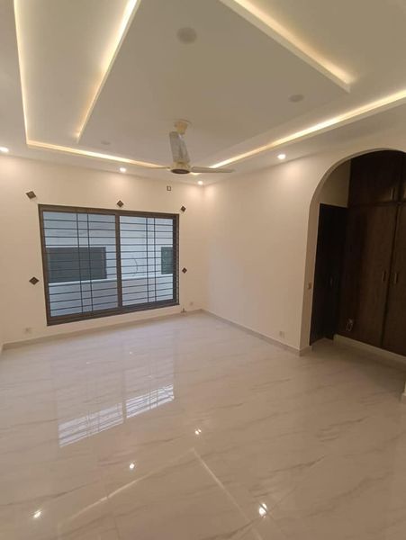 1 kanal  Portion Availble For Rent ln D H A  phase 2, DHA Defence