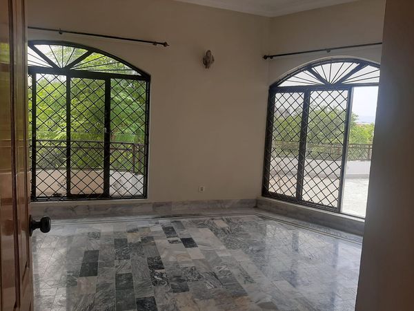 upar Portion available for rent G-11 Islamabad, G-11