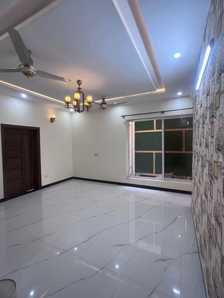 10 Marla House for sale in Soan Garden Islamabad block D, Soan Garden