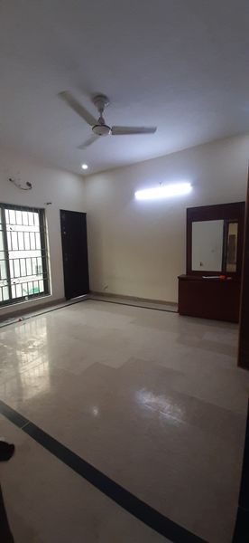 10 Marla Upper Portion available for rent in G-13, G-13