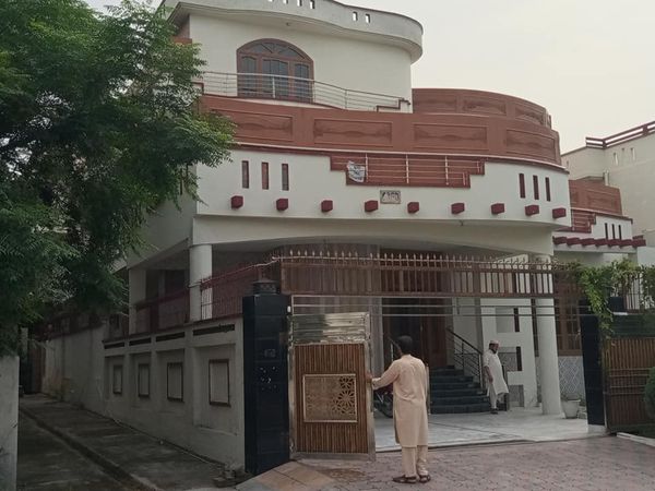 1 Kanal House for sale in G15./2 ISLAMABAD , G-15