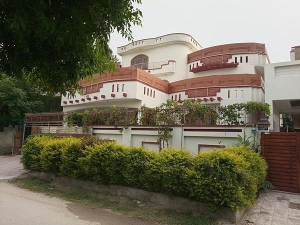 1 Kanal House for sale in G15./2 ISLAMABAD , G-15